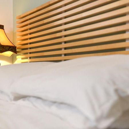לינה וארוחת בוקר קטאניה Residenza Del Turista מראה חיצוני תמונה