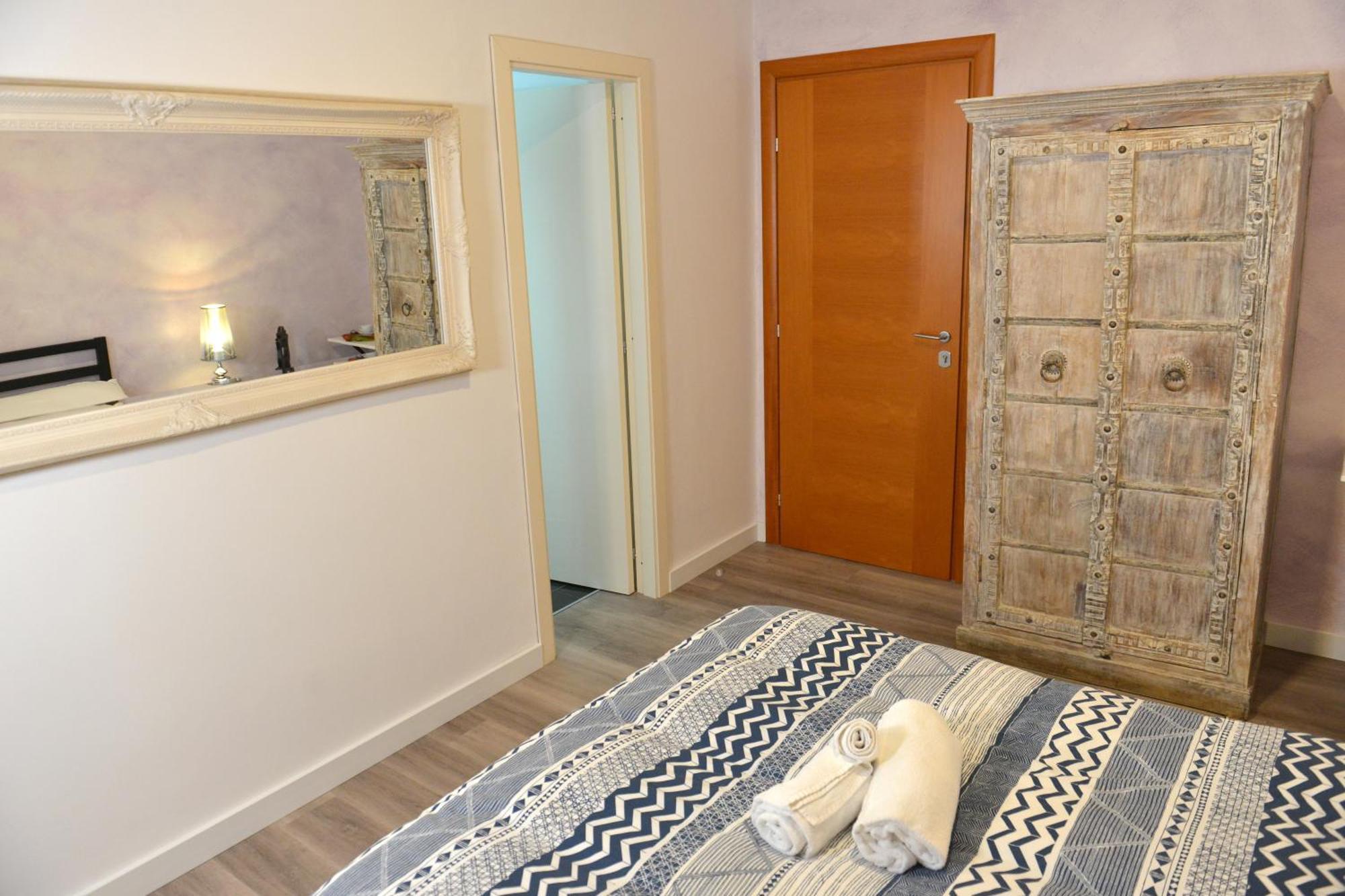 לינה וארוחת בוקר קטאניה Residenza Del Turista מראה חיצוני תמונה